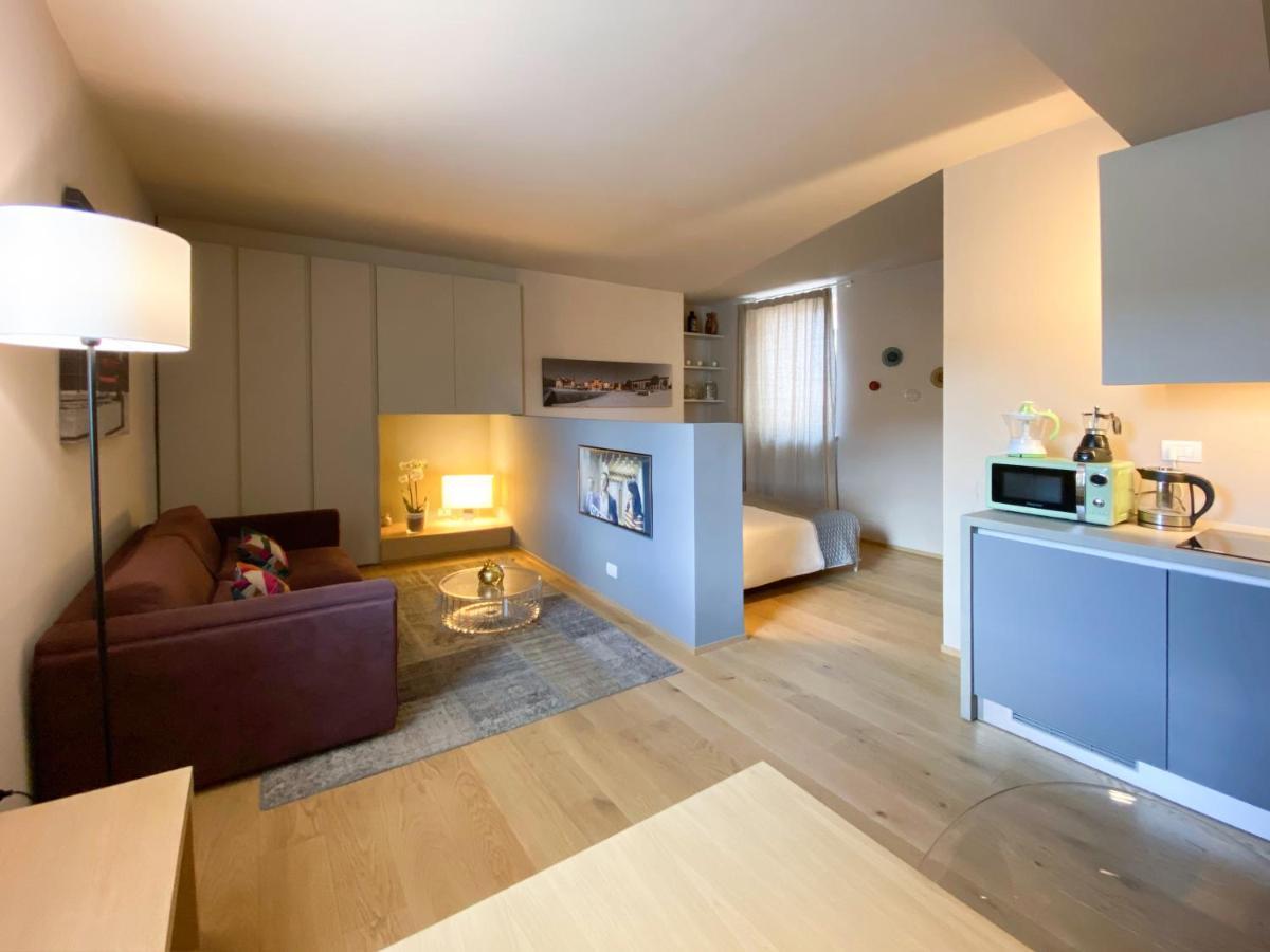 Time To Be - Luxury Apartments Centro Storico Peschiera del Garda Exterior foto