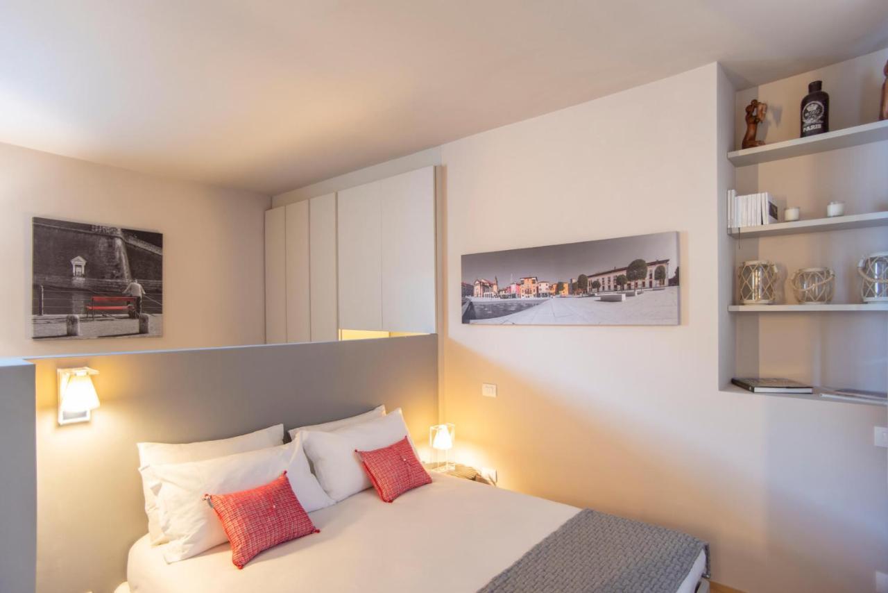 Time To Be - Luxury Apartments Centro Storico Peschiera del Garda Exterior foto