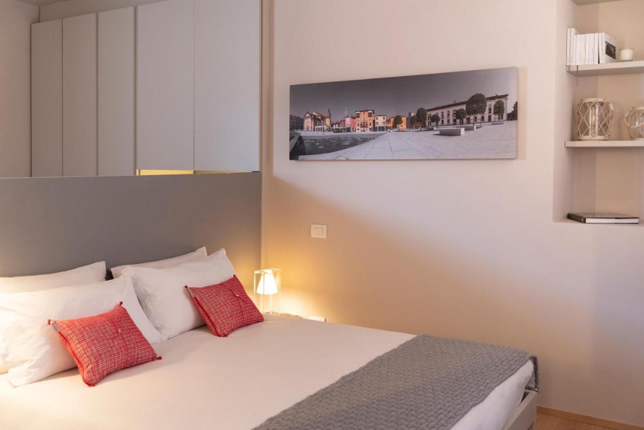 Time To Be - Luxury Apartments Centro Storico Peschiera del Garda Exterior foto